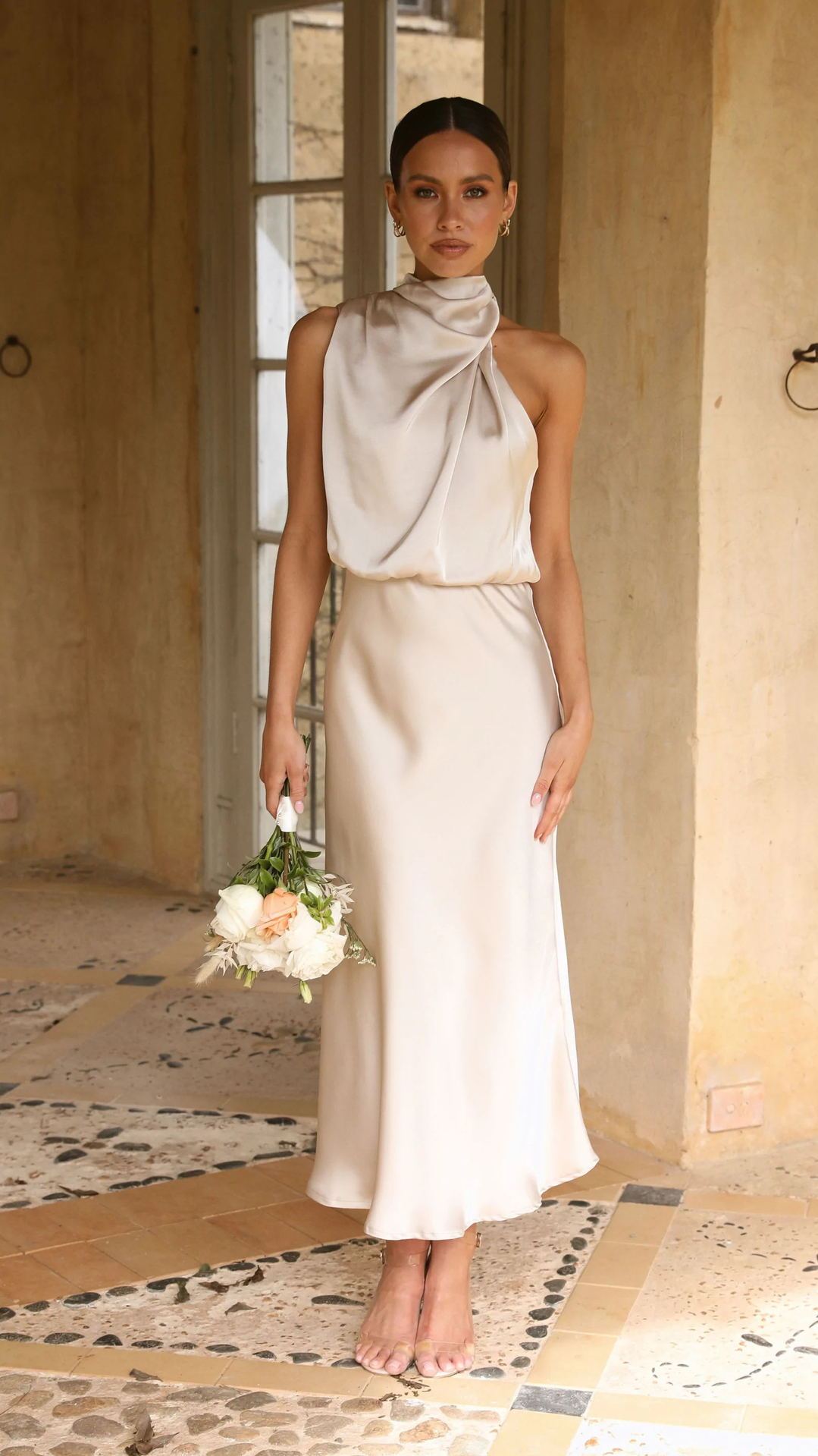 Fashi Glow Sleeveless Halter Neck Dress  Elegant Summer Eveningwear for Women’s
